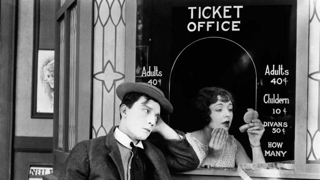 Screen del film per la sonorizzazione dal vivo: Sherlock Jr, in foto Buster Keaton e Kathryn McGuire